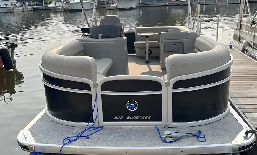 Image 3: Cruise the River in a Private Pontoon at Sheboygan Watersports
