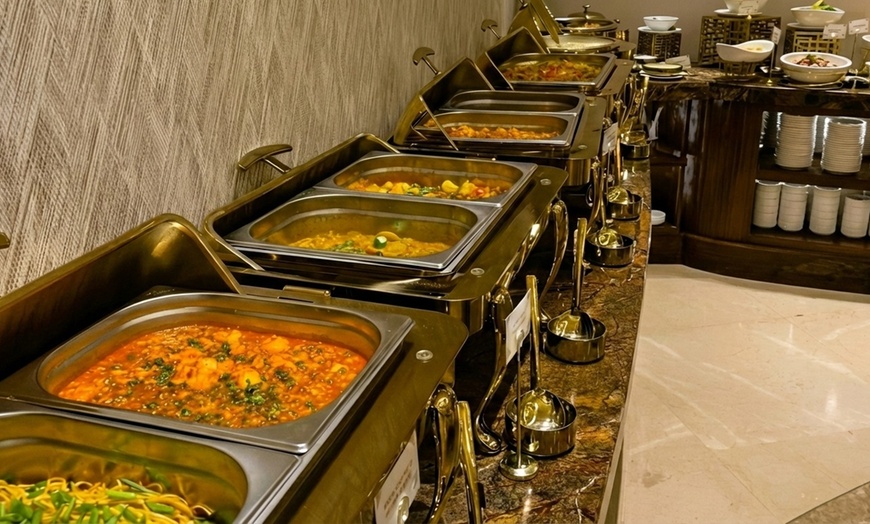 Image 11: Iftar Buffet with Ramadan Beverages at Zauq Restaurant