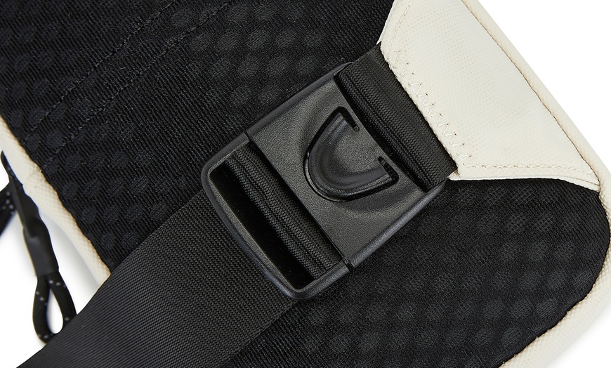 Image 35: Men's Lightweight Dalily Crossbody Bag 