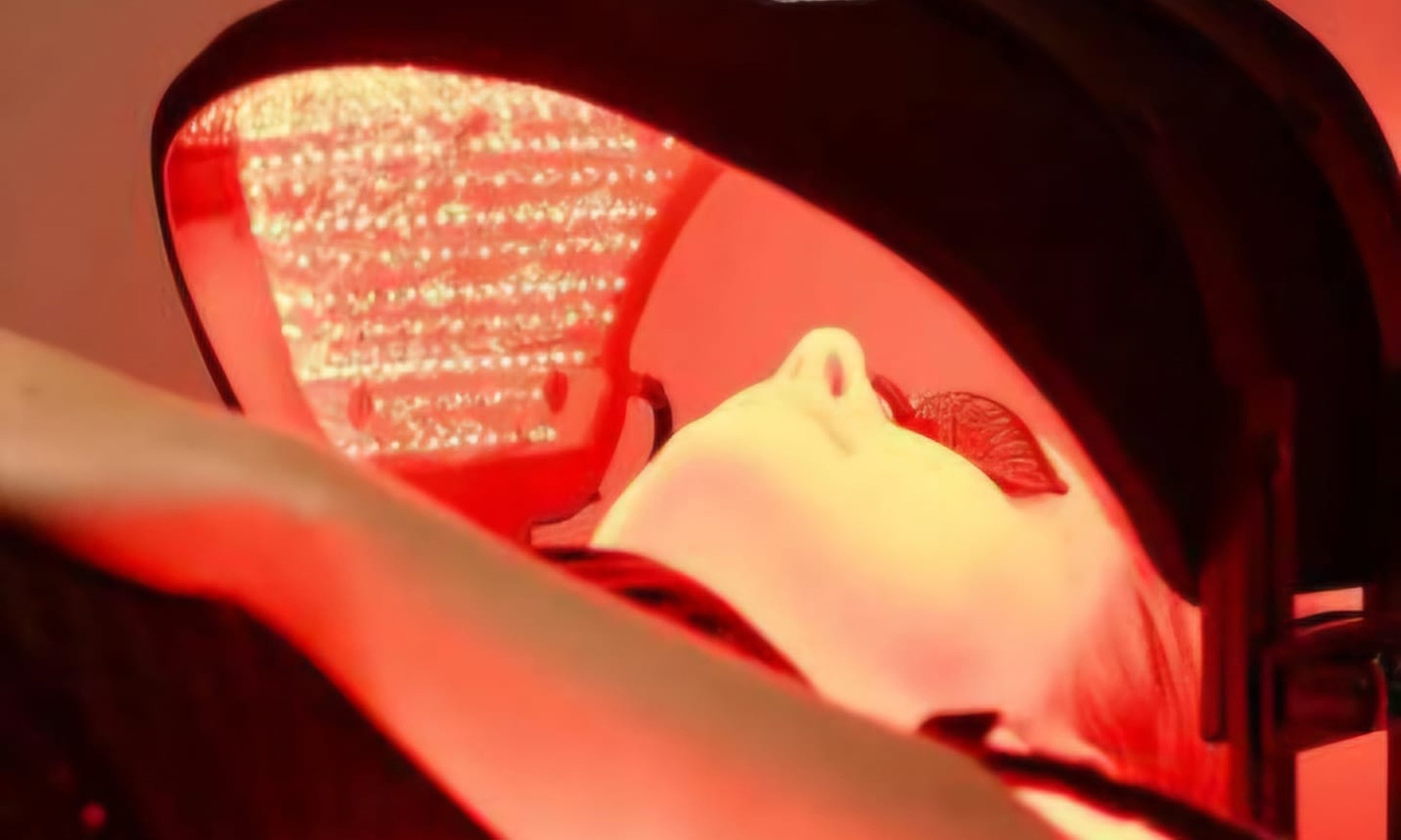 Embrace Healing with Three or Six Sessions of Red Light Therapy