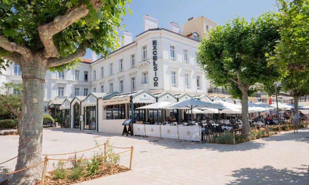 Saint-Raphaël : 1 à 3 nuits avec petit-déjeuner et menu découverte