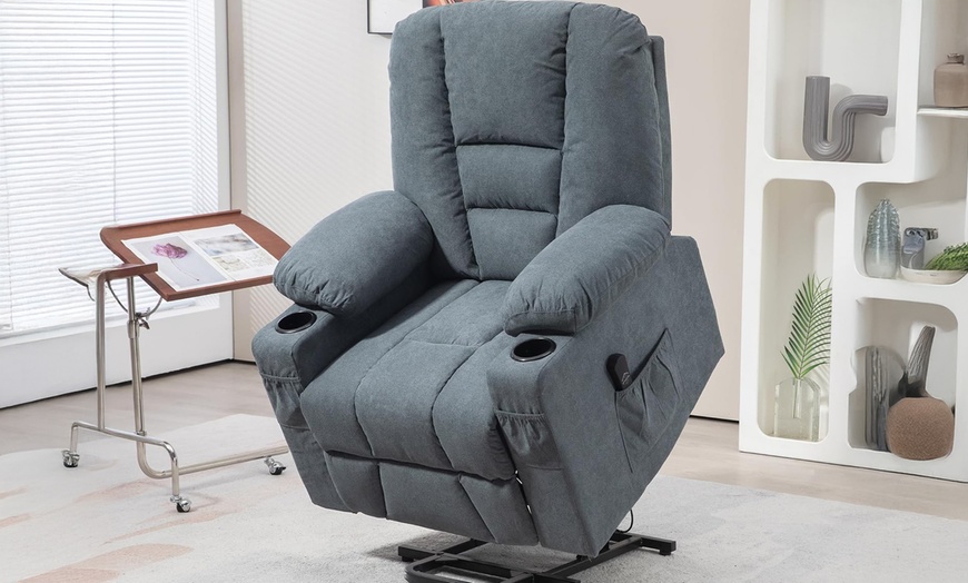 Image 7: HomCom Oversized Riser and Recliner Chairs in choice of colours