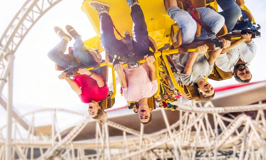 Image 5: Desert Smart Tourism: Flexible Yas Island Theme Park Access