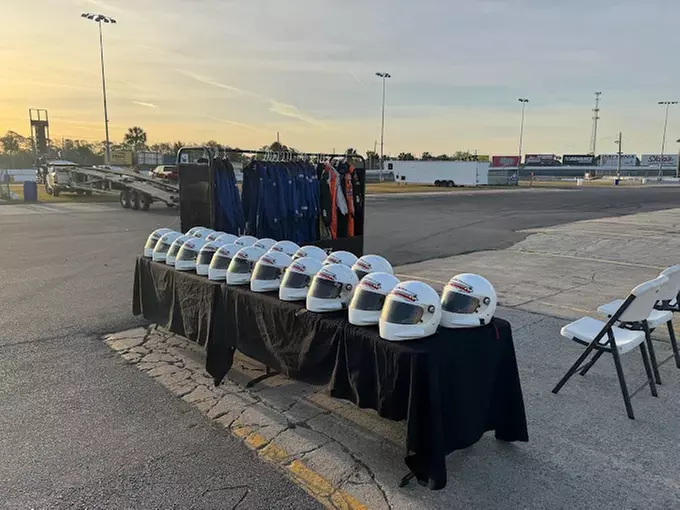 Racing for 5 or 10 laps; or Ride Shotgun w/ Pro Driver in Statesville