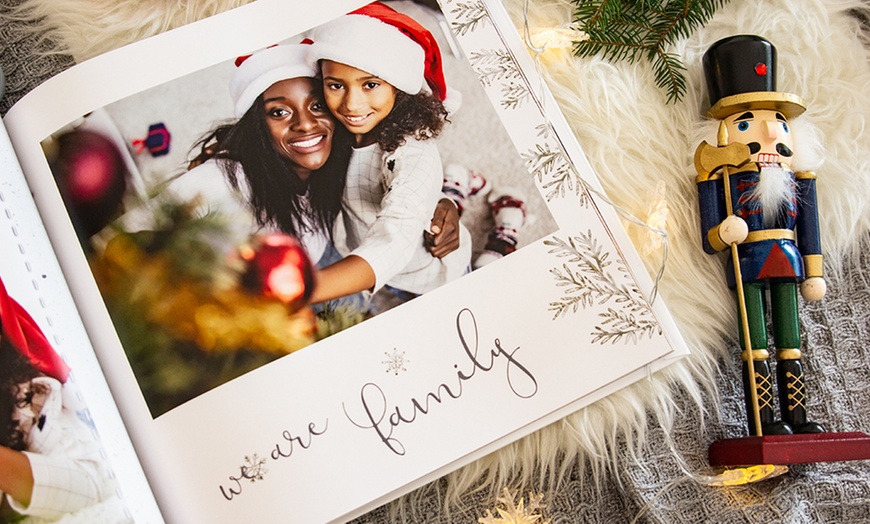 Image 3: Craft Custom Photobooks That Capture Moment from Colorland