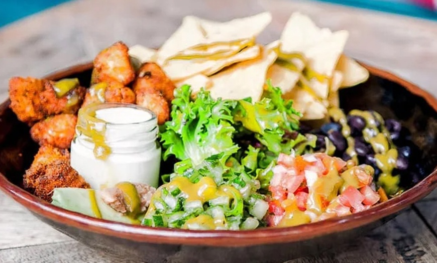 Image 5: $100 or $200 to Spend on Food & Drinks