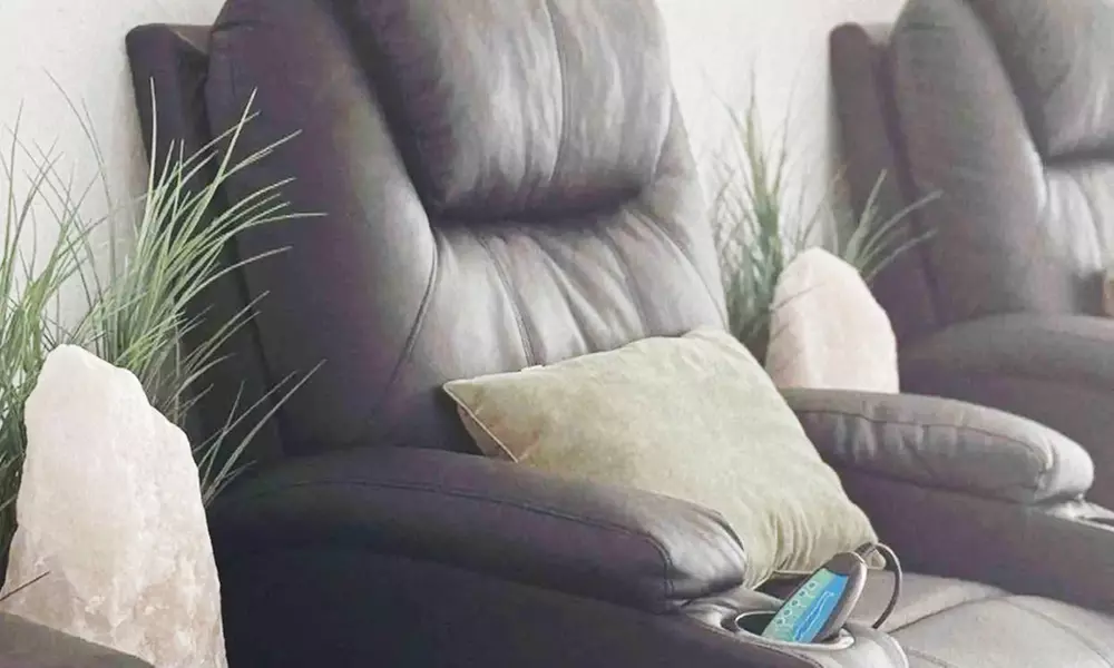 Style Up: Citrus/Rose Pedi Regular/Gel Polish or Gel Toes Solid Color