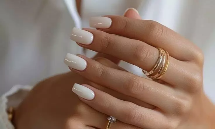 Manicure klasyczny z pielęgnacją spa