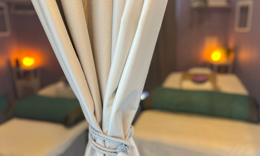 Image 3: Indulge in a 60, 90, or 120-Min Traditional Thai Massage w/ Relaxation
