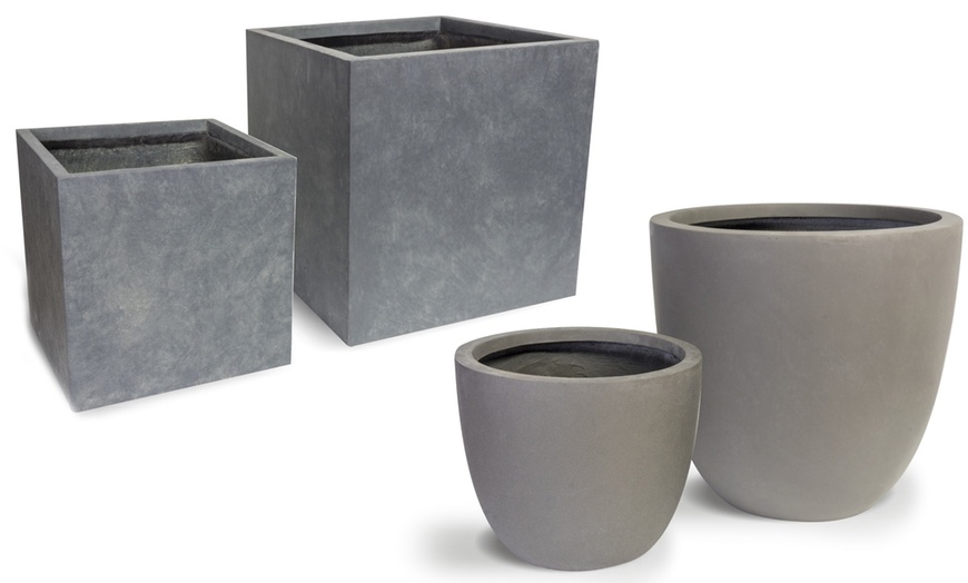 Image 2: Two-Pack Fibre Clay Planters