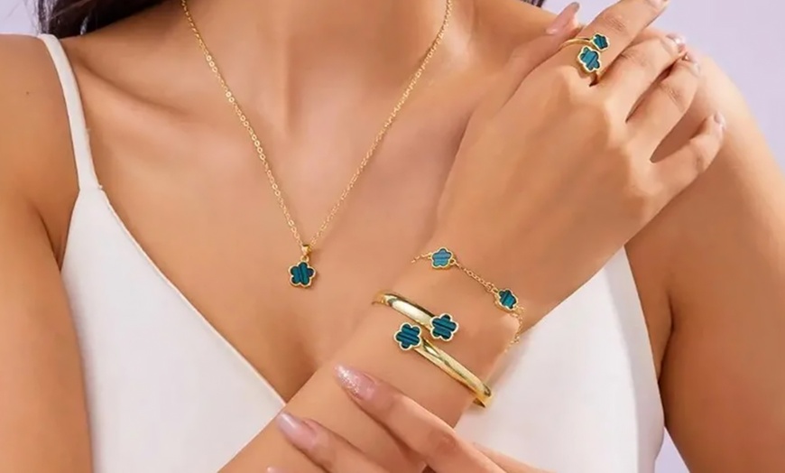 Image 1: Five-Leaf Clover Jewelry Set