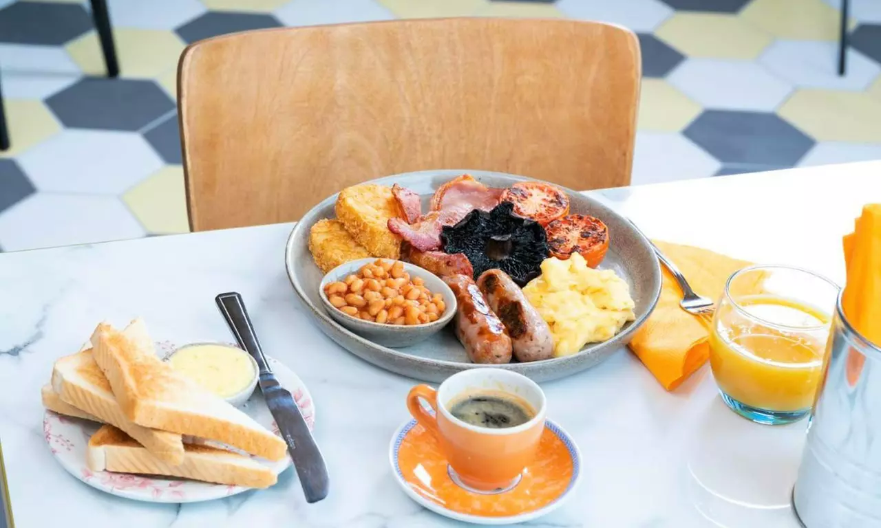 Somerset: Standard Double Room with En Suite and Breakfast