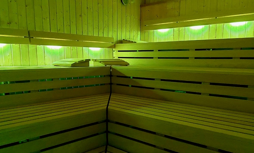 Image 8: 1 Monat Fitness mit Sauna, Getränken & Gesundheits-Check für 1 Person