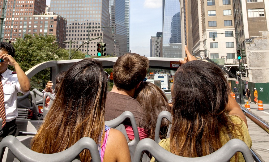 Image 3: New York Bus Tour for 2 or 3 days of your choice