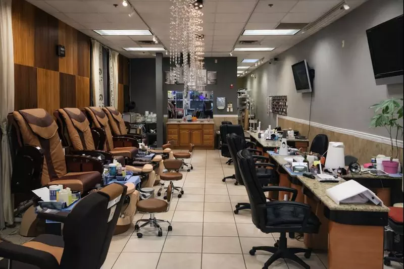 Get 1 Brazilian Wax, Full Arms, Full Legs, Underarms Wax, & More