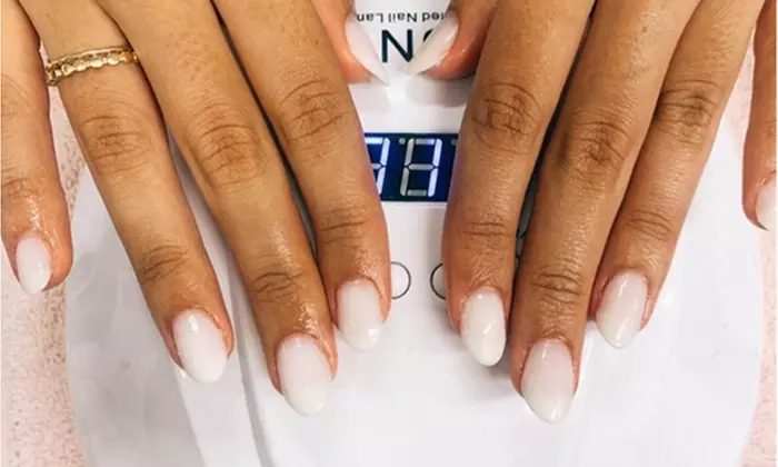Up to 49% Off on Nail Spa/Salon - Shellac / No-Chip / Gel at Le Royal Beauty & SPA Centre