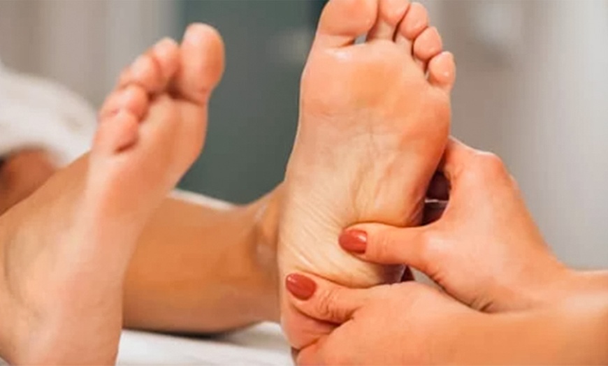 Image 7: Ritual de masaje Egipcio con duración a elegir e infusión o té para 1