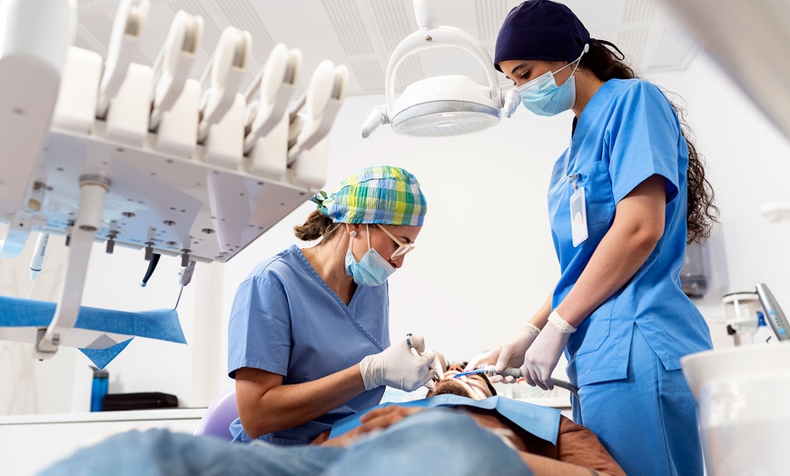 Image 3: Limpieza bucal con pulido, diagnóstico y opción a 1 empaste