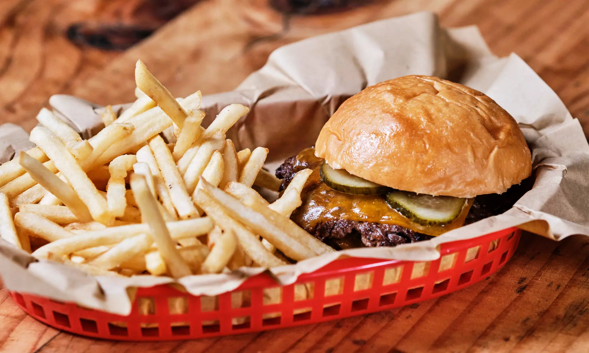 Menú de hamburguesa smash con patatas y bebida para 1, 2 o 4 personas