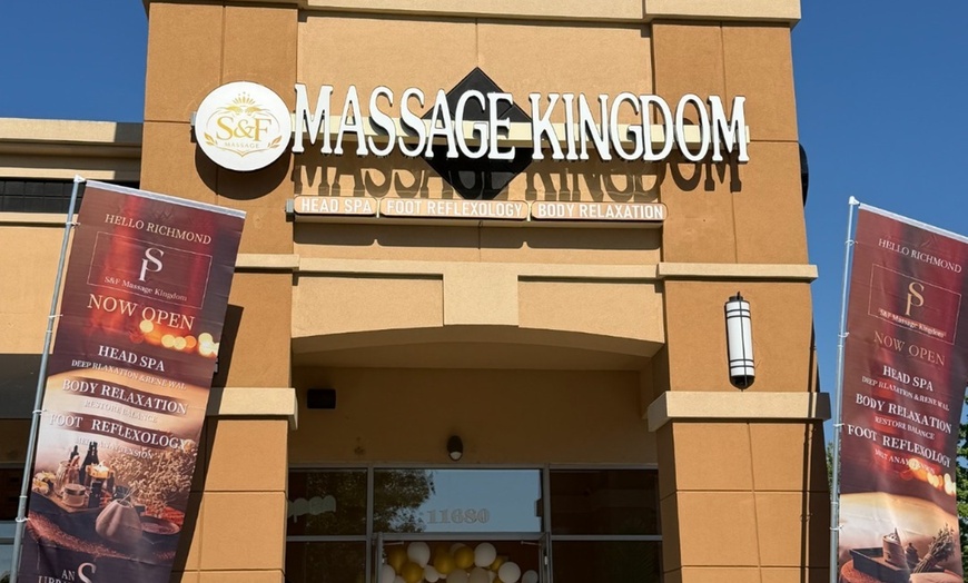 Image 3: 60-Minute Deluxe Foot Therapy for Individuals or Couples