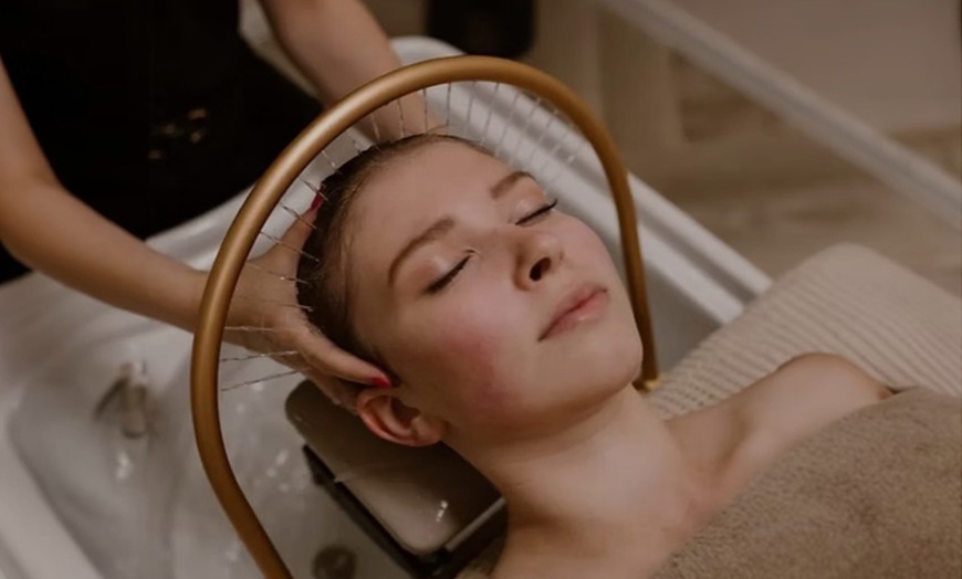 Image 2: Soothing Japanese Head Spa and Optional Facial Sessions