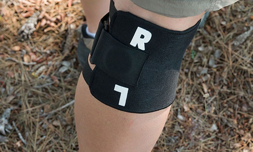 Image 2: Acupressure Knee Brace