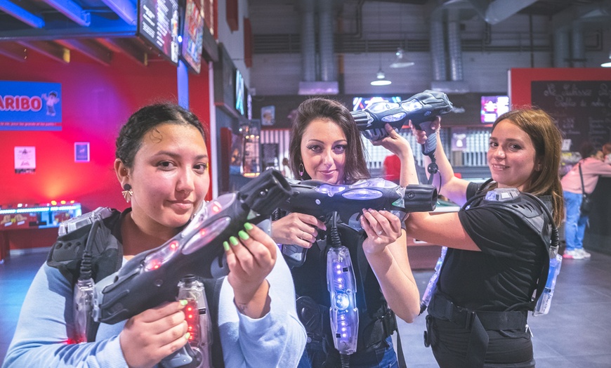 Image 5: Laser game, babyfoot et AirHockey chez DeltaGame Plan de Campagne