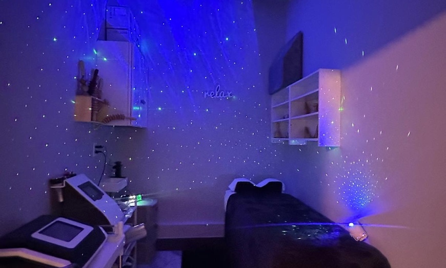 Image 8: Rejuvenate in a Soothing Massage Experiences at Feel Well Day Spa