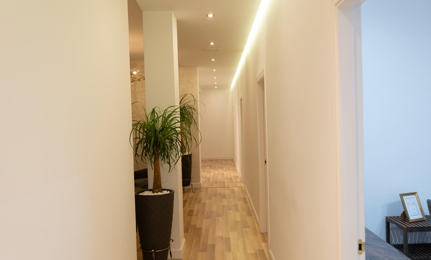 Image 8: Infiltración de 1 vial de relleno dérmico en labios