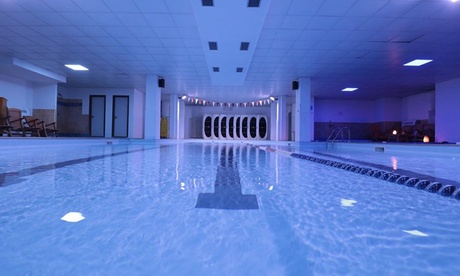 10 ingressi fit paddling, piscina, attività olistiche al centro 360HNF Human Natural Fitness (sconto fino a 88%)