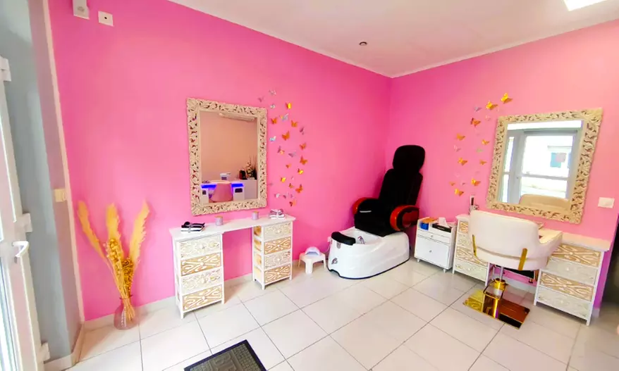 Épilation à la cire sur zone au choix (maillot, jambes, aisselles)