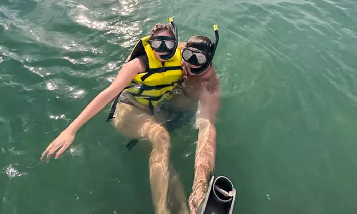 3-Hour Private Snorkeling Adventure on SeaRay Sundeck 26'