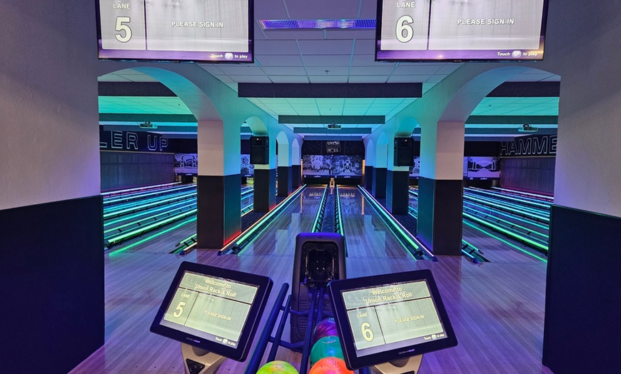 Image 2: 3 Games of Bowling + Shoes for 2, 4 or 6 Bowlers 