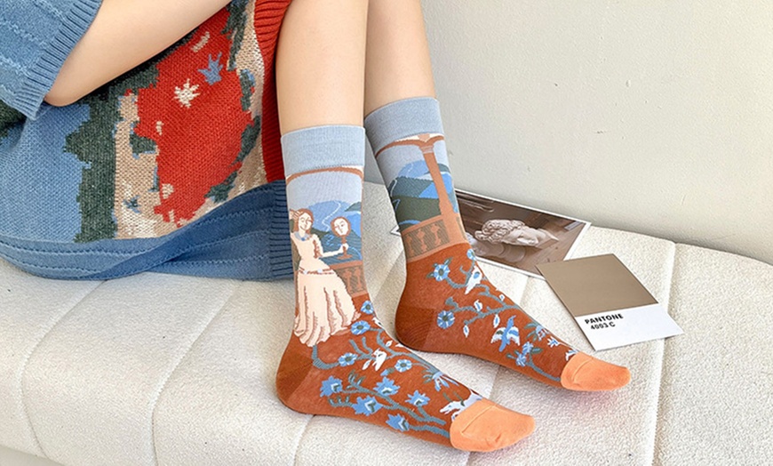 Image 9: Four Pairs Monet-Inspired Women Novelty Crew Socks