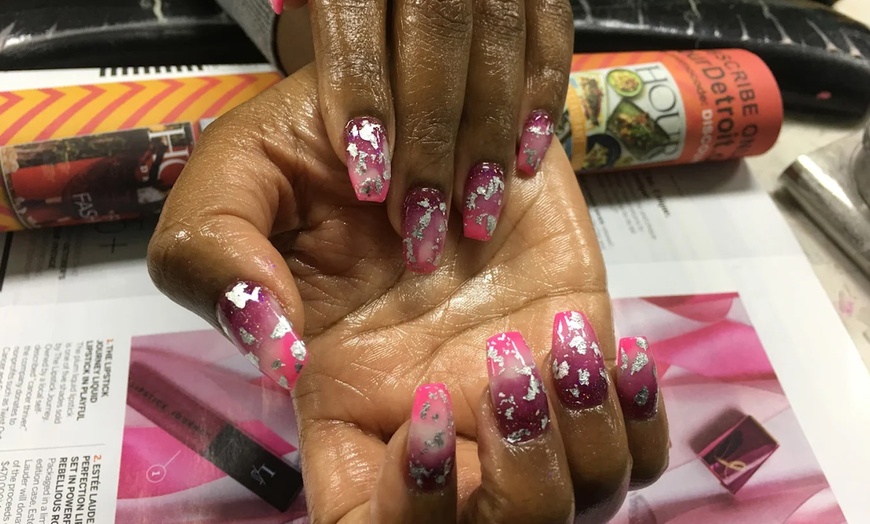 Image 6: Quality Mani-Pedi at Salon Essential 