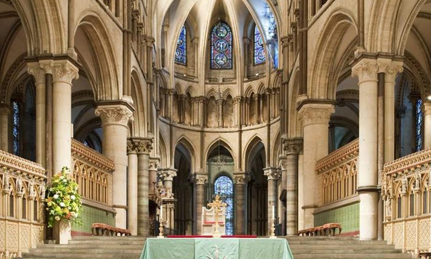 Image 3: Historic Boat Ride Tour: Leeds, Canterbury & Dover Cliffs Adventure