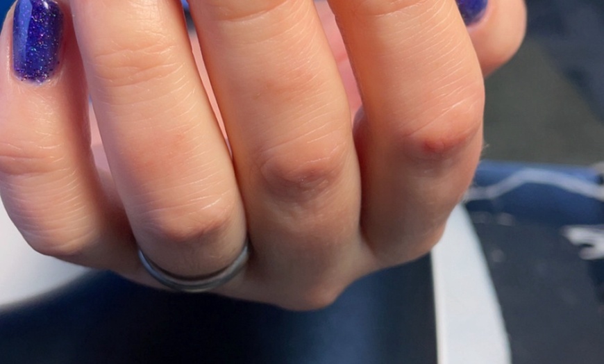 Image 10: Up to 26% Off on Mani-Pedi - Shellac / No-Chip / Gel at La vila nail Spa