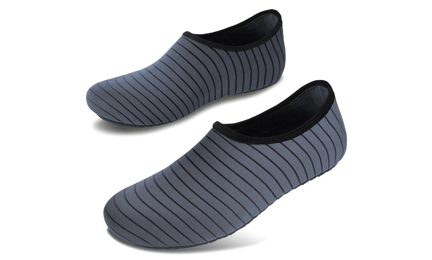 Image 12: Beach Water Shoes Barefoot Quick-Dry Aqua Socks for Swim Surf Yoga Exercise