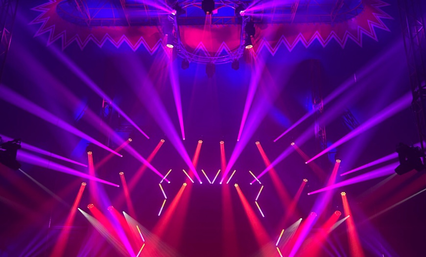 Image 10: Le Grand Cirque de Noël "Liège en Piste" par Horwood Productions