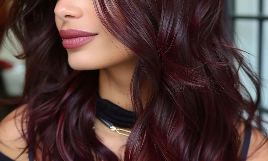 Image 5: Get Haircut, Deep Conditioning, Highlights & More at Salon Indigo