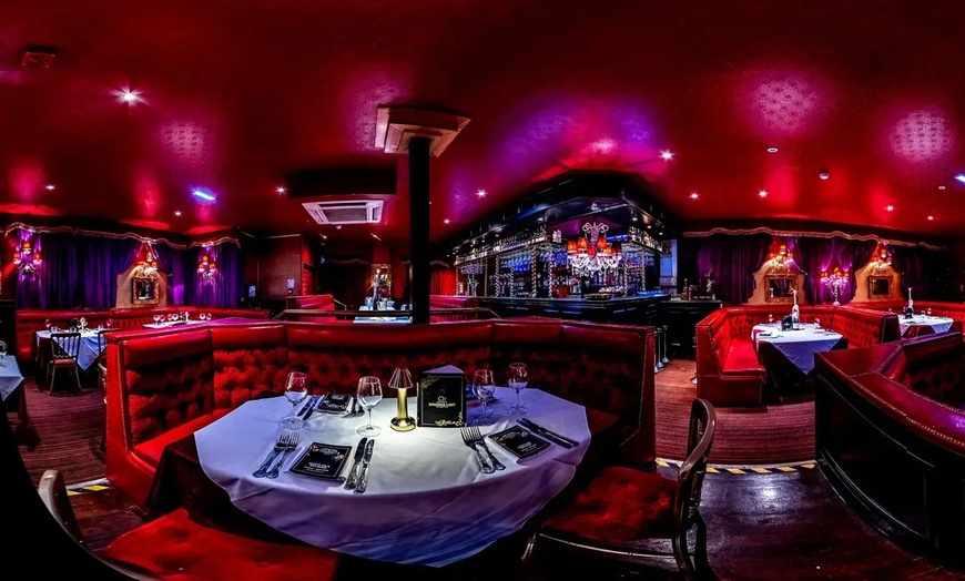 Image 5: Enjoy Cabaret Sunday Boozy Lunch & Cabaret Sunday Show For One or Two 