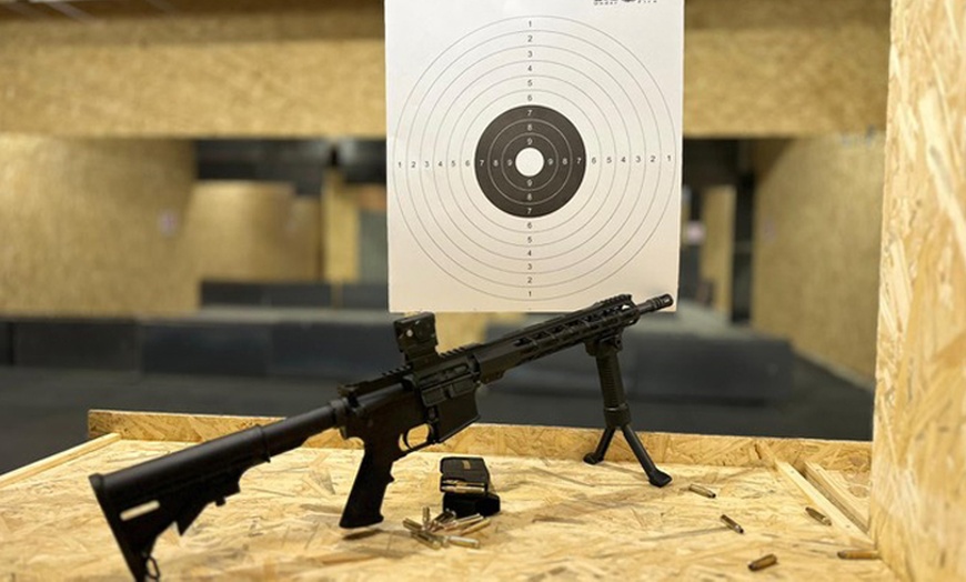 Image 12: Godzina emocji na krytej strzelnicy: wynajęcie toru na 1 godz.