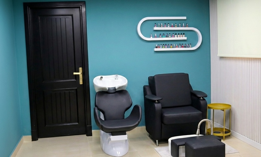 Image 6: 60 or 90 Minute Spa, Aromatherapy, Relaxation & Hot Stone Treatments