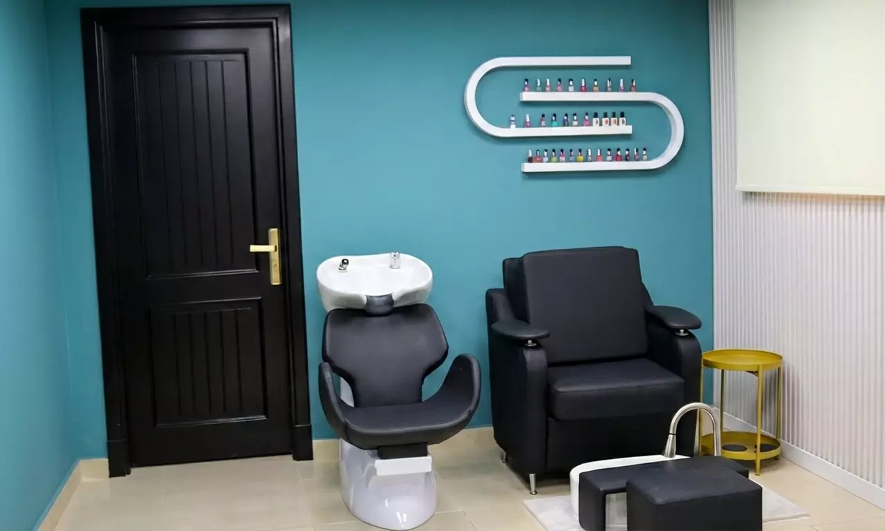 60 or 90 Minute Spa, Aromatherapy, Relaxation & Hot Stone Treatments