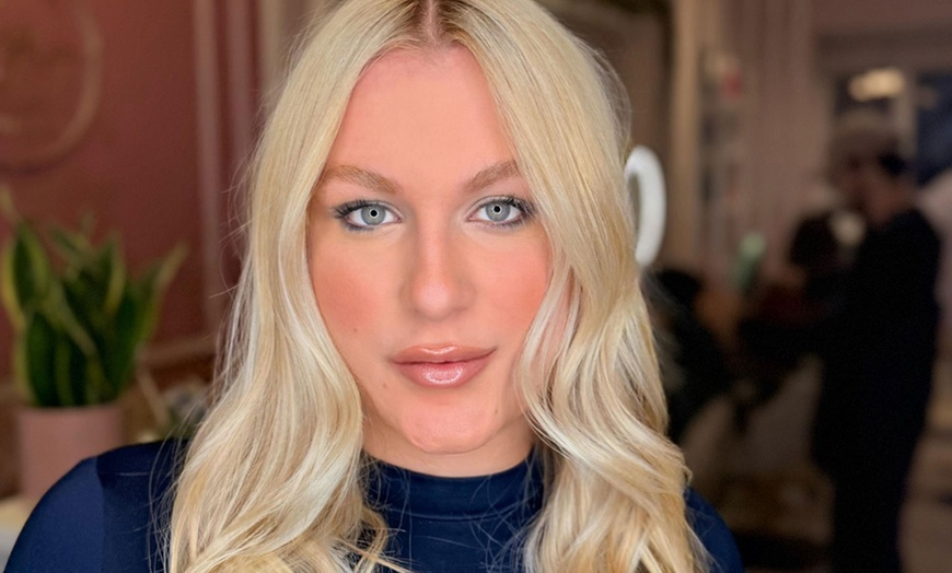 Image 7: Get a Hair Wash, Conditioning & Blowdry with Cut or Brazilian Keratin