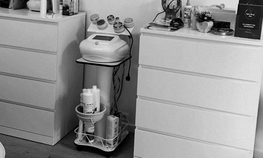 Image 6: Wertgutschein über 50, 100 od. 200 € anrechenbar auf Permanent Make-up