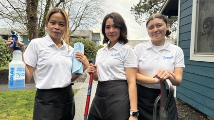 Carpet Cleaning up to 900 Square Feet - Squeegee Maids