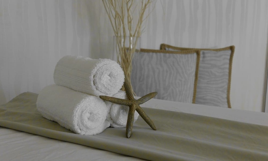 Image 9: Get Bikini, Brazilian or Full Legs Waxing Options 