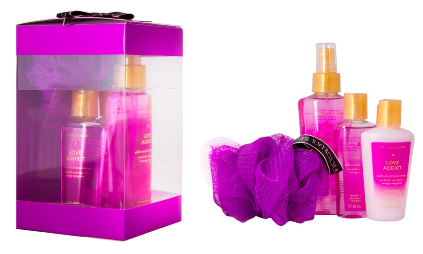 Image 9: Victoria's Secret Gift Sets