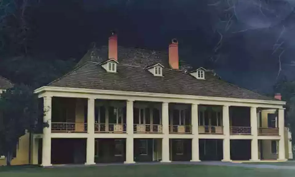 Experience Destrehan Plantation Haunted Night Tour For 1,2 or 4